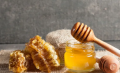 你应该开始吃当地蜂蜜来治疗过敏吗
